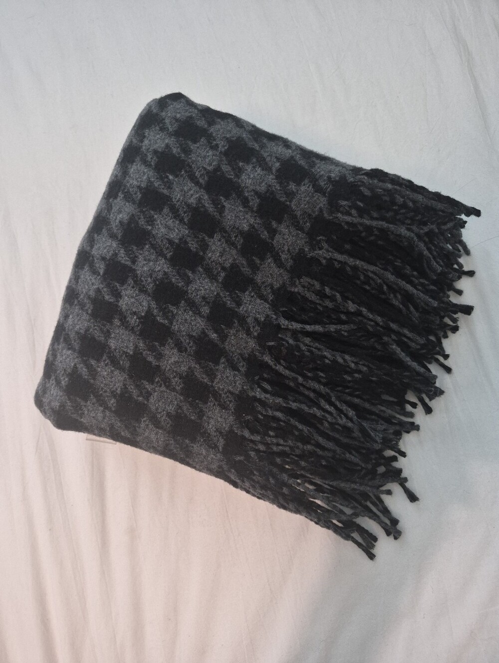 Vintage Houndstooth Scarf Shawl with Fringe